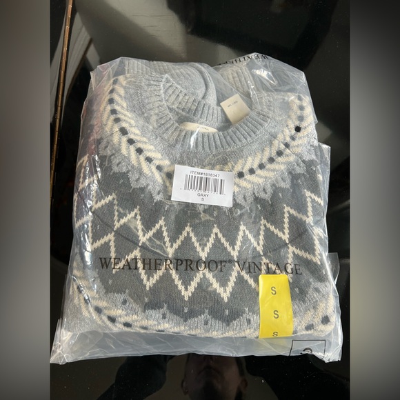 CLEARANCE NWT Women’s Small Gray Weatherproof Vintage Sweater - Picture 2 of 8
